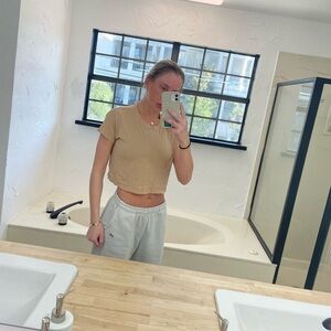 Lululemon Cropped Tee